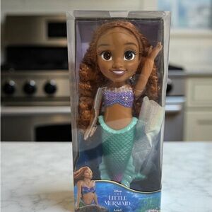 Disney Ariel‎ Little Mermaid 14” Doll includes Hairbrush